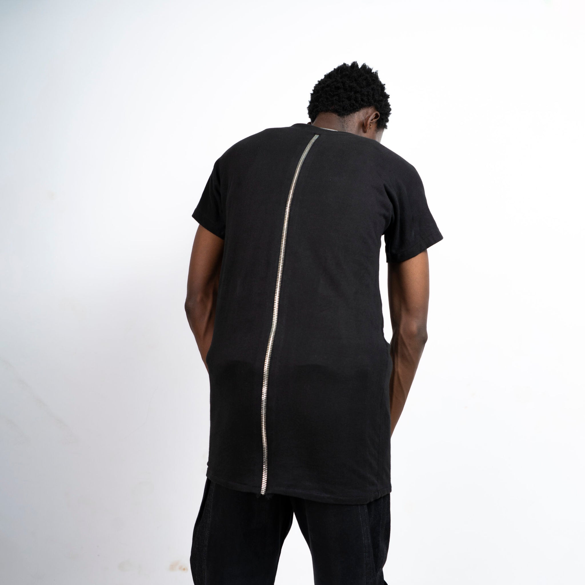 TRUST SPINE TEE