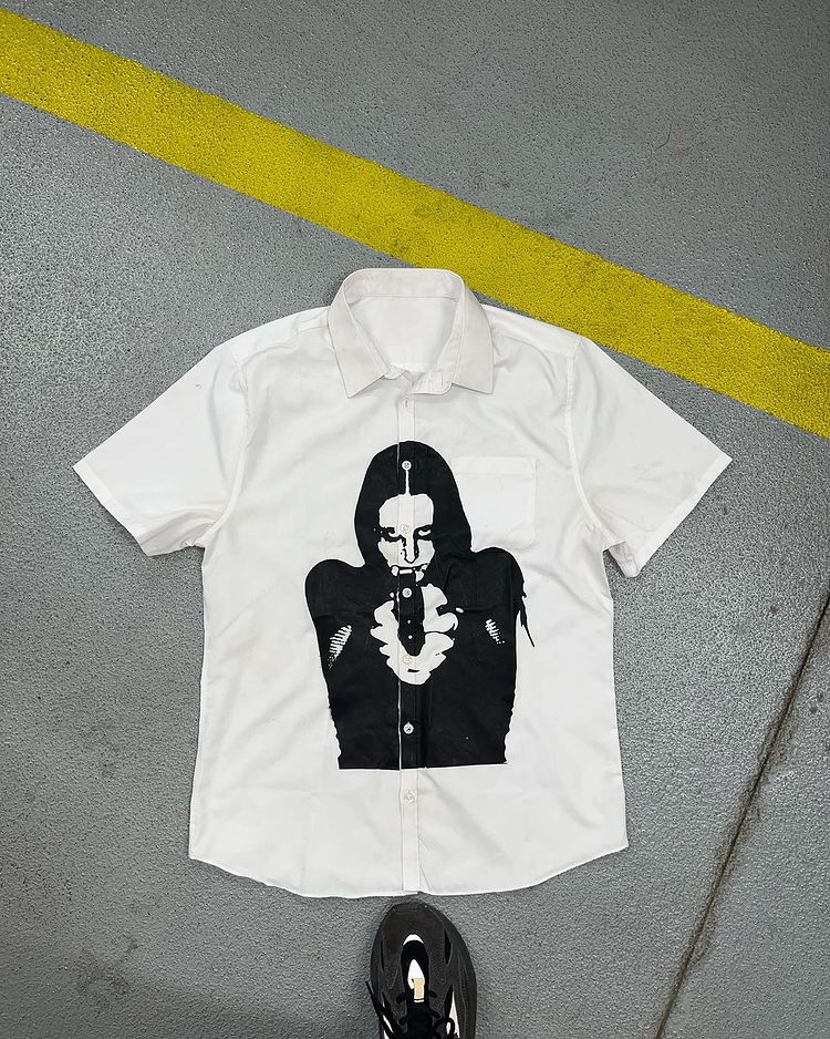 ‘UXL Graphic Shirt’