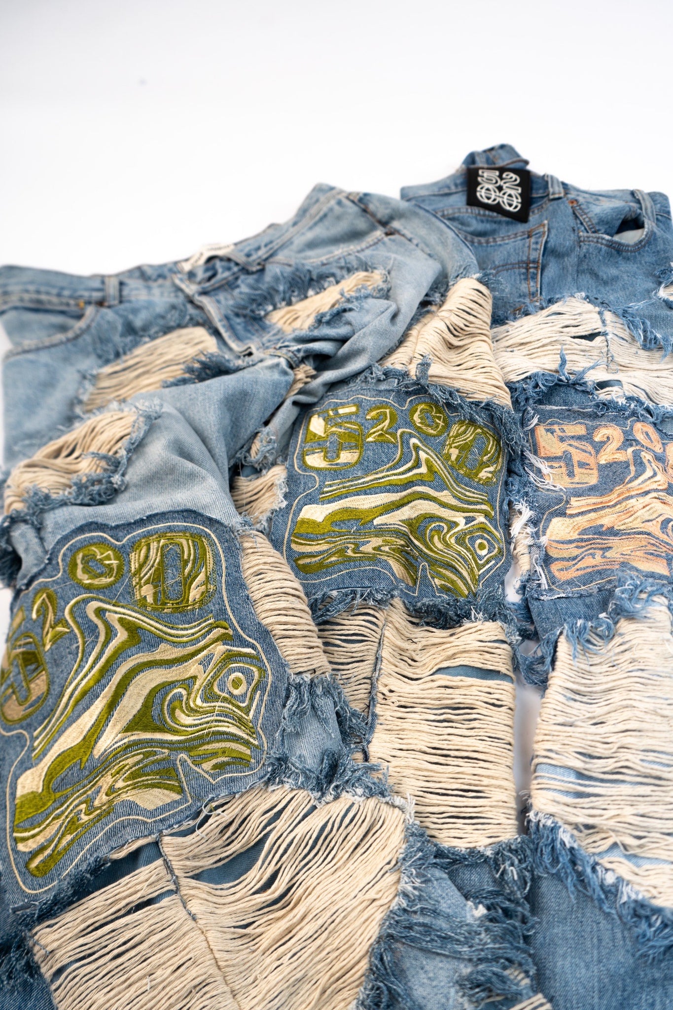 'ILLUSION' Denims